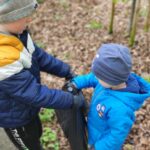 Małe dłonie, wielkie działania: Dzieci z Białogardu sprzątały „Park-Lasek” [FOTO]